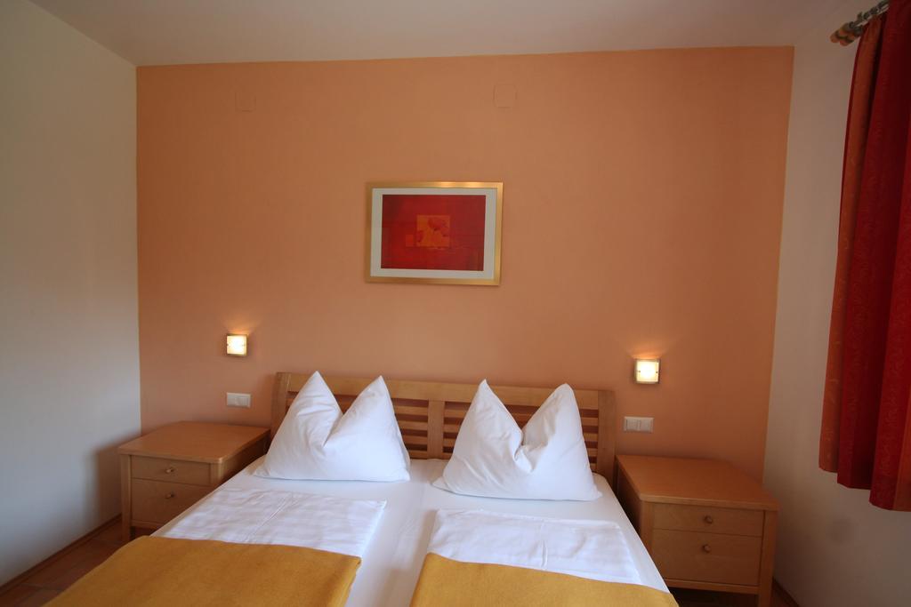 Buchenheim Apartments Reifnitz Bagian luar foto